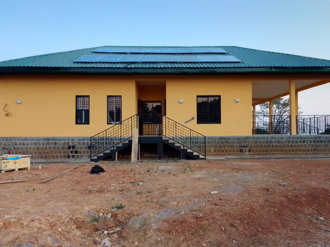 Hệ thống ngoài lưới điện 10kw ở Cameroon